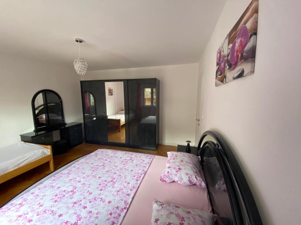 Ana Apartment Сплит Екстериор снимка